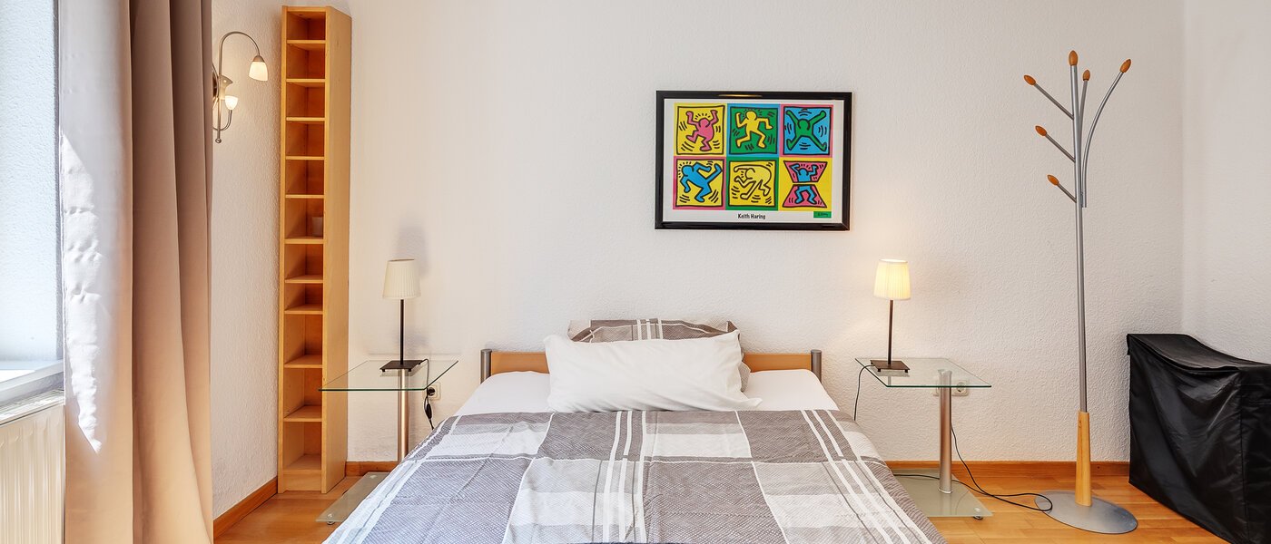 квартира München Schwabing-West (rund um den Hohenzollernplatz) 02 спальная комната 2568