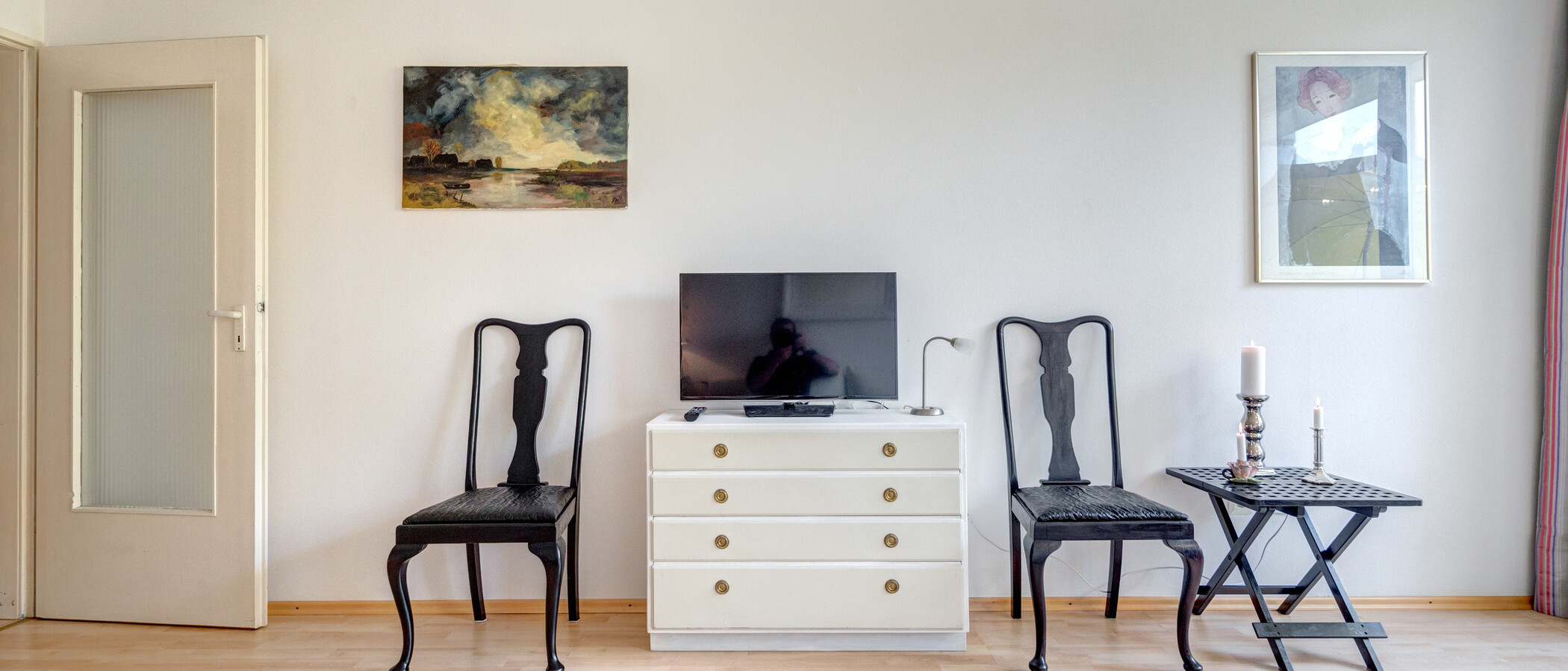квартира München Schwabing (links der Leopoldstraße) 03 гостиная 2684