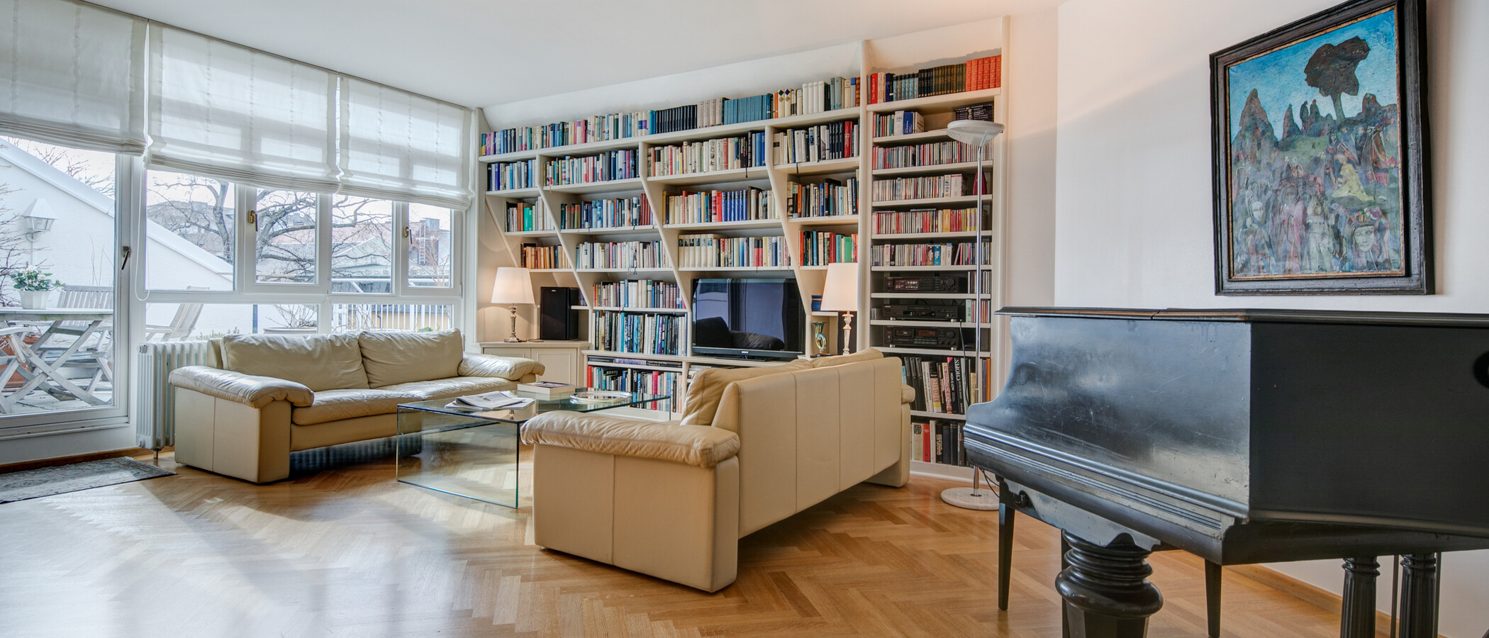 мансардная квартира München Schwabing (rechts der Leopoldstraße) 02 гостиная 2693