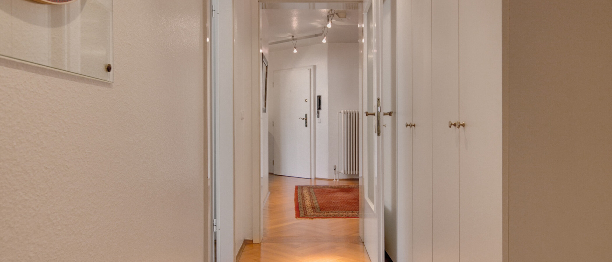 мансардная квартира München Schwabing (rechts der Leopoldstraße) 05 коридор 2693