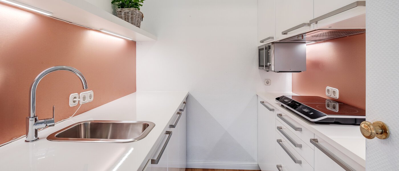 квартира München Schwabing (rechts der Leopoldstraße) 01 кухня 2699