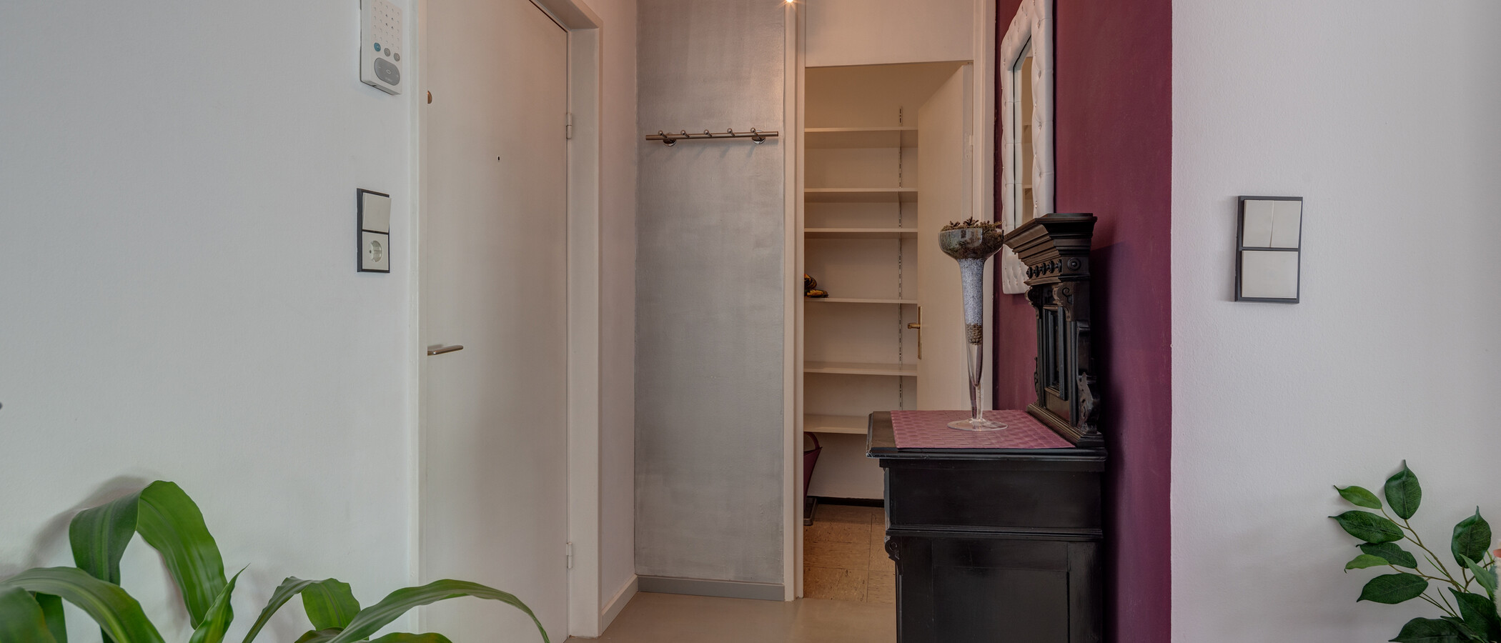 мансардная квартира München Neuhausen 02 коридор 2774
