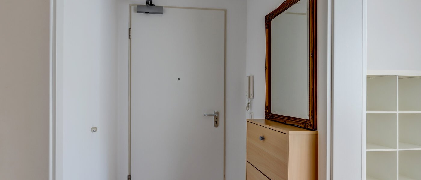 квартира München Parkstadt Schwabing 01 коридор 2876