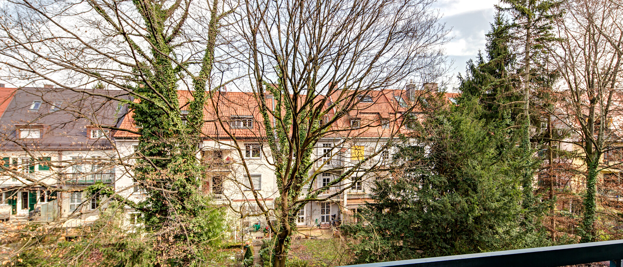 квартира München Nymphenburg-Gern 01 вид из окна 2983