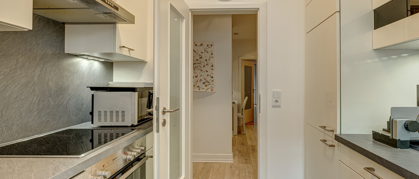 квартира München Schwabing-West (rund um den Hohenzollernplatz) 03 кухня 2993