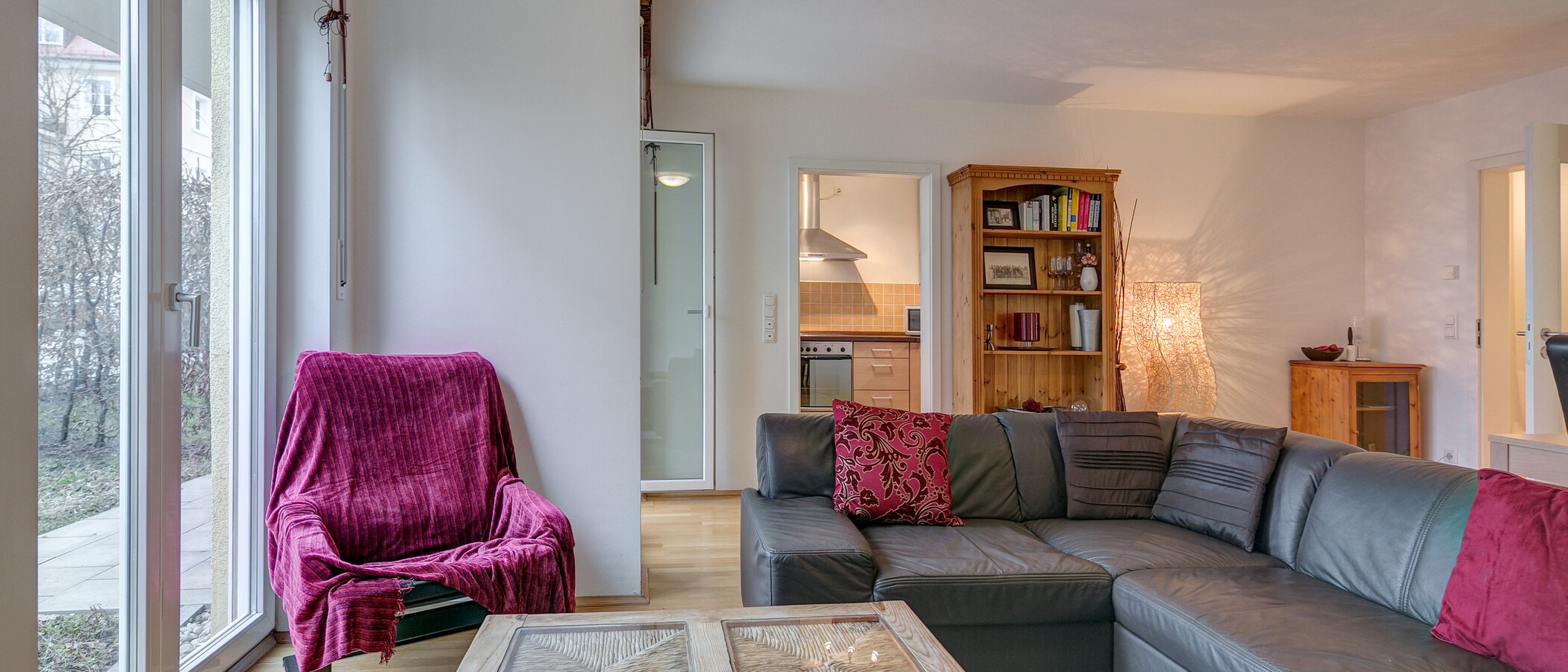 квартира München Schwabing-Nord (zw. Belgrad- & Leopoldstraße) 02 гостиная 3015