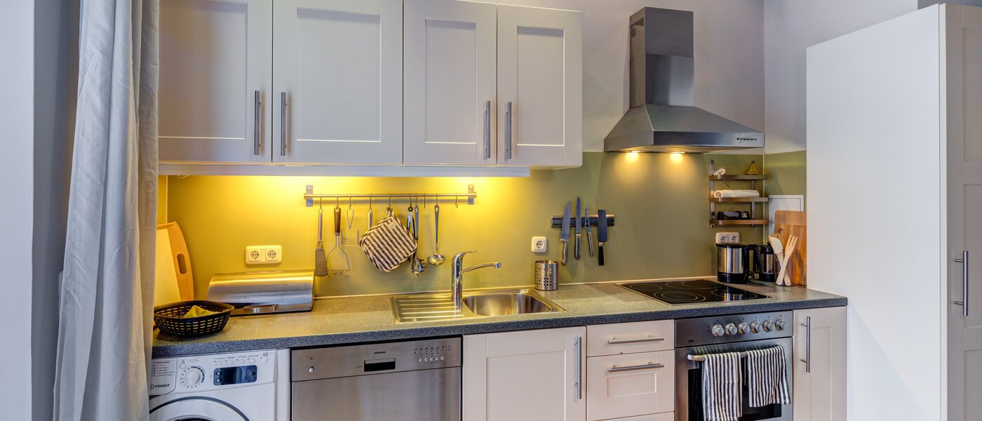 квартира München Gärtnerplatzviertel 02 кухня 3036