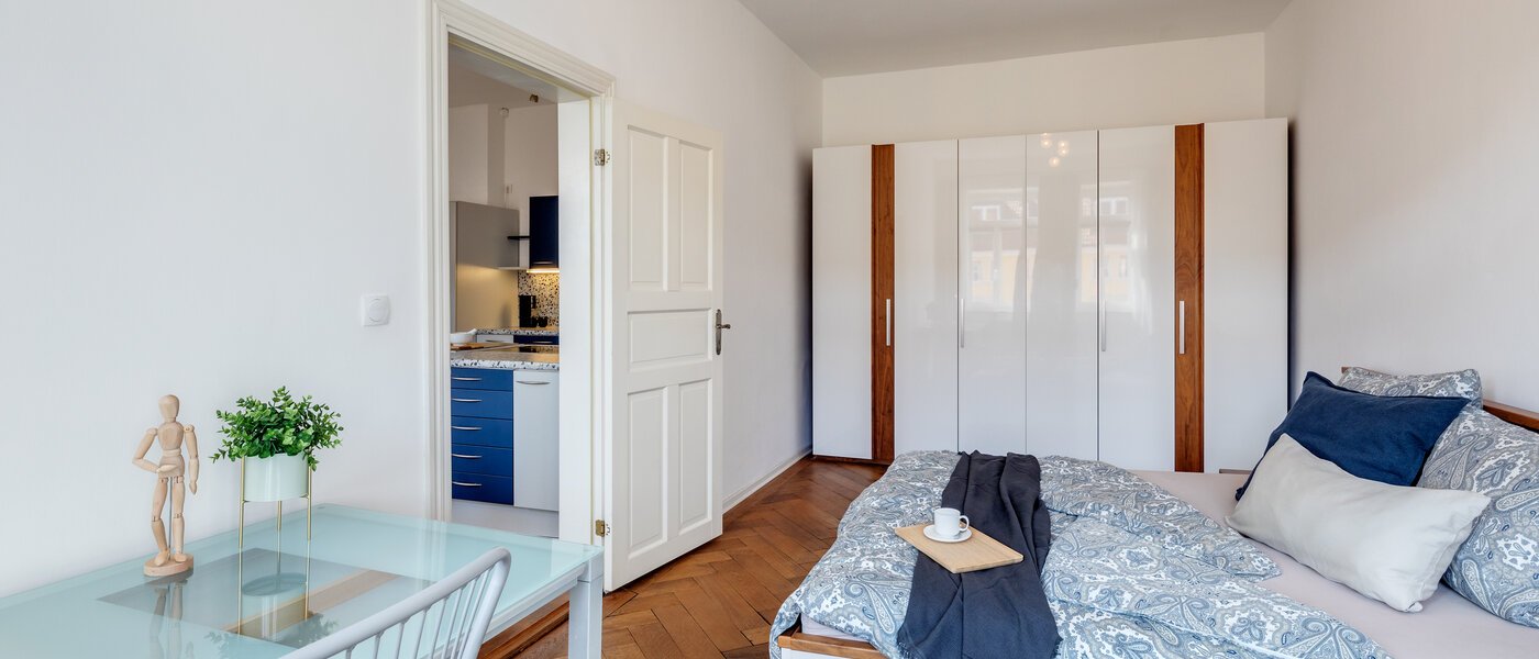 квартира München Haidhausen 03 спальная комната 308