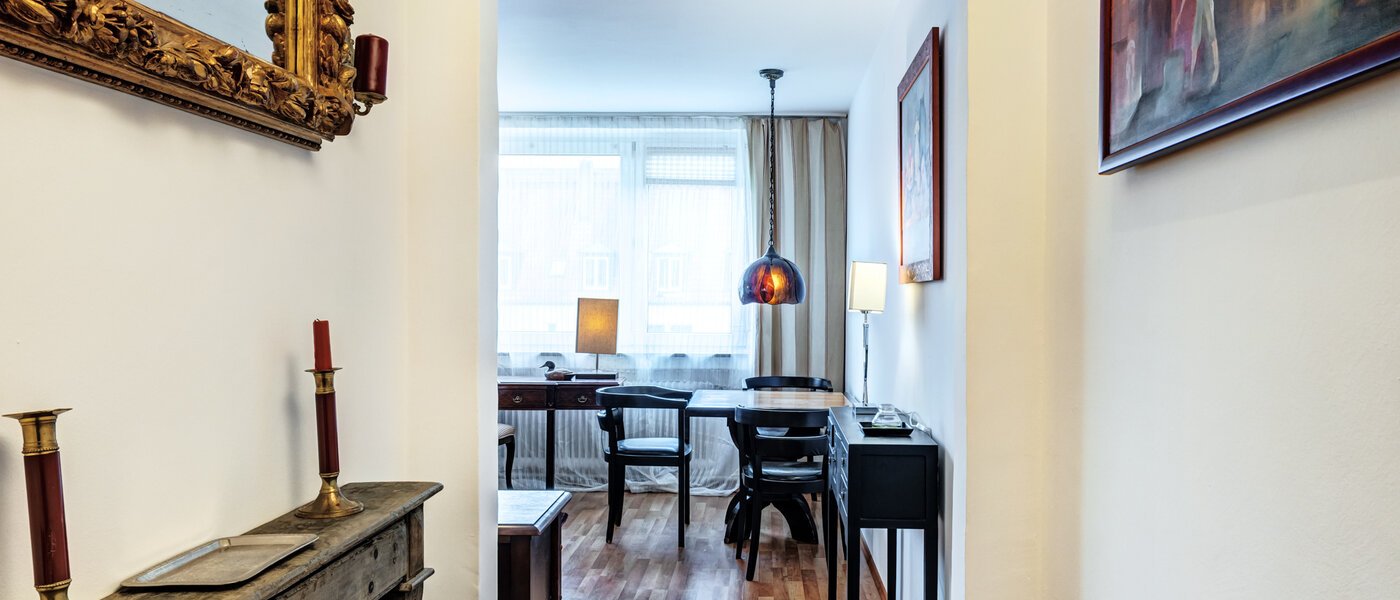 квартира München Schwabing-West 03 коридор 3127