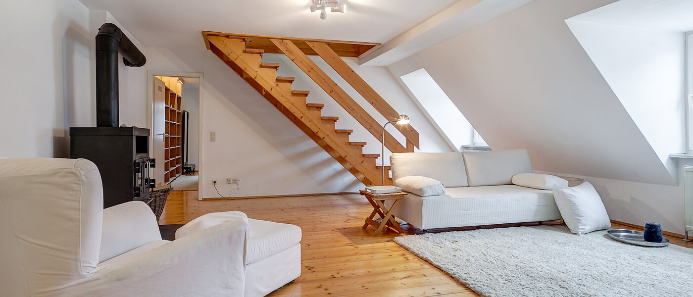 мансардная квартира München Zentrum 01 гостиная 3130