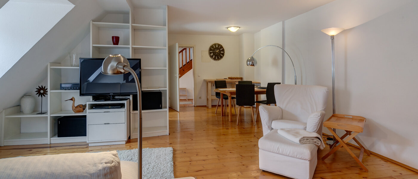 мансардная квартира München Zentrum 03 гостиная 3130