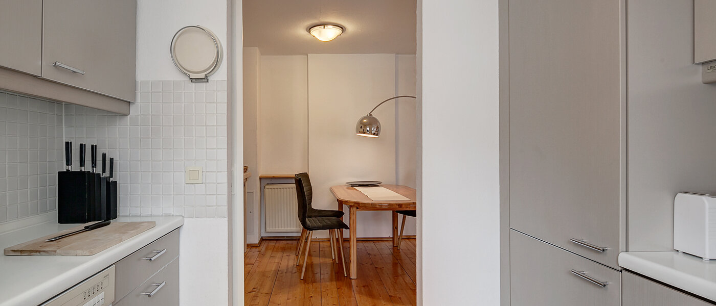 мансардная квартира München Zentrum 03 кухня 3130