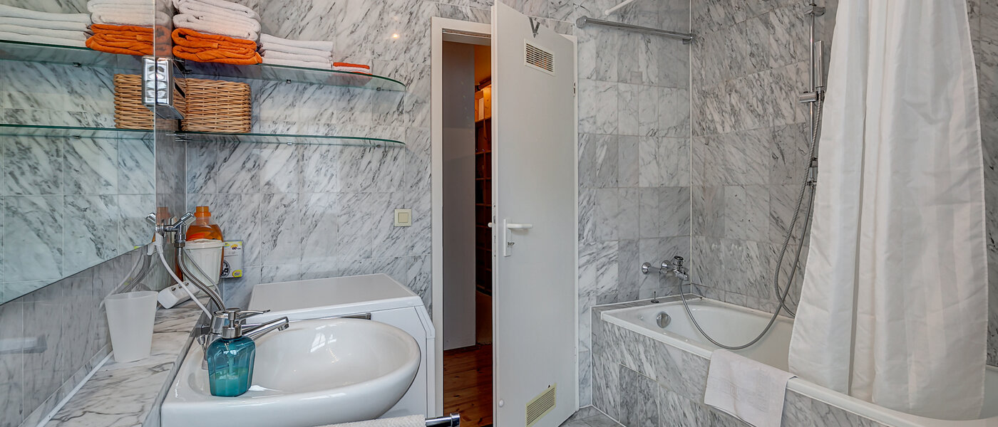 мансардная квартира München Zentrum 04 ванная комната 3130