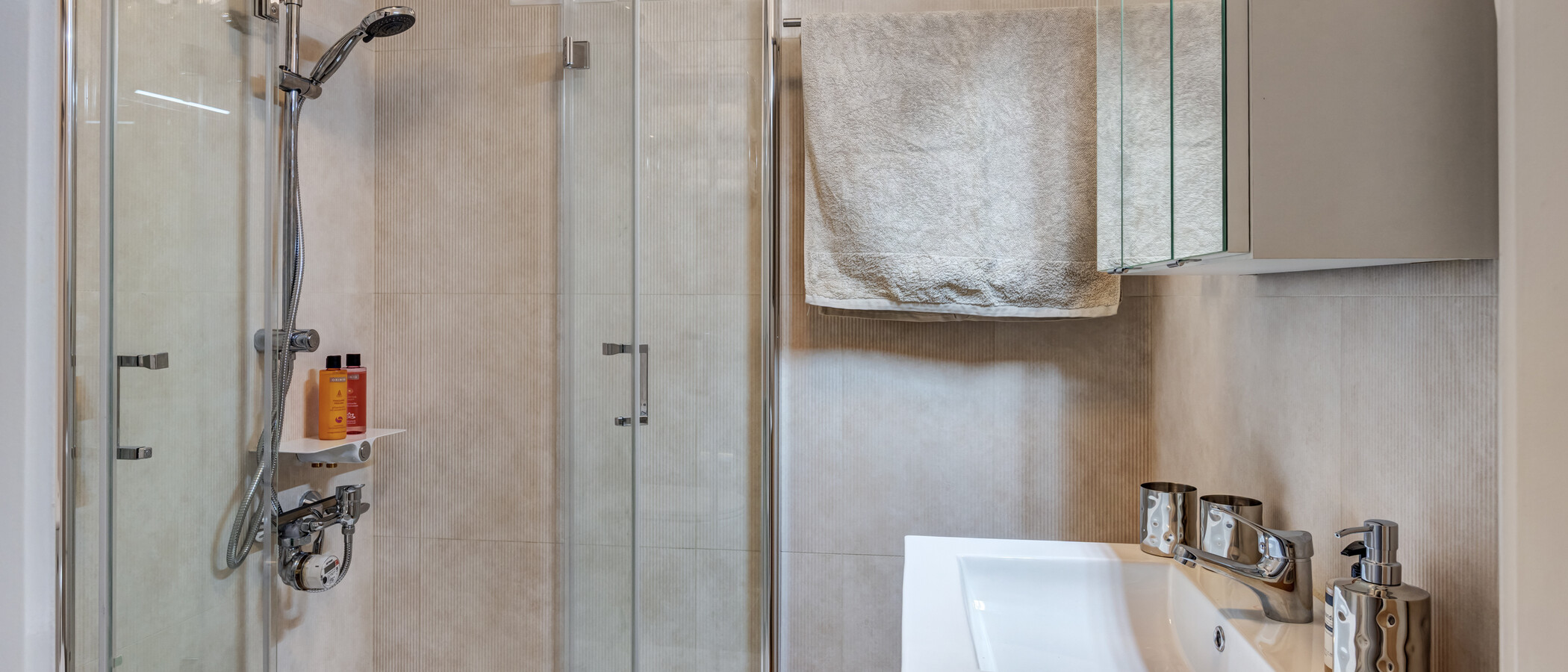 квартира München Schwabing (links der Leopoldstraße) 01 ванная комната 3177