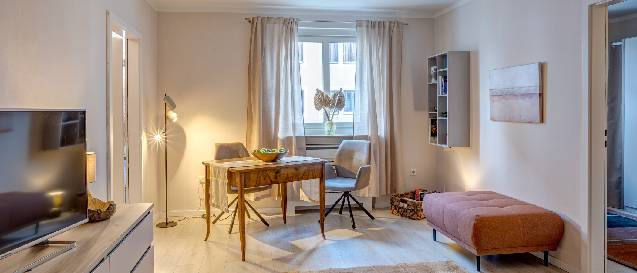 квартира München Schwabing (links der Leopoldstraße) 01 гостиная 3177