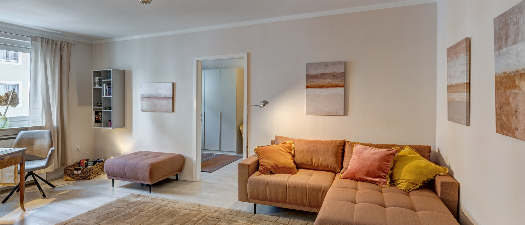 квартира München Schwabing (links der Leopoldstraße) 02 гостиная 3177
