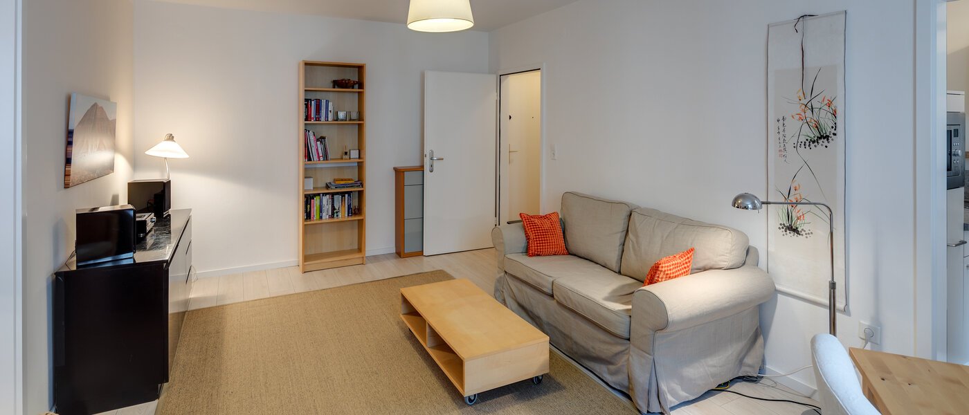 квартира München Schwabing (links der Leopoldstraße) 04 гостиная 3177