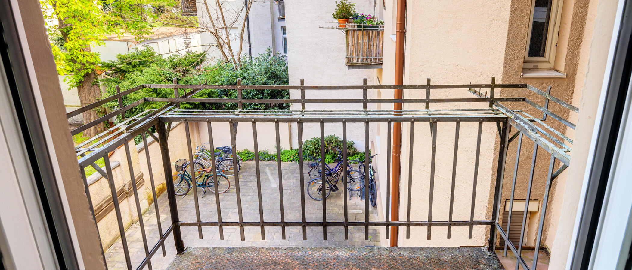 квартира München Schwabing (rechts der Leopoldstraße) 01 балкон 319
