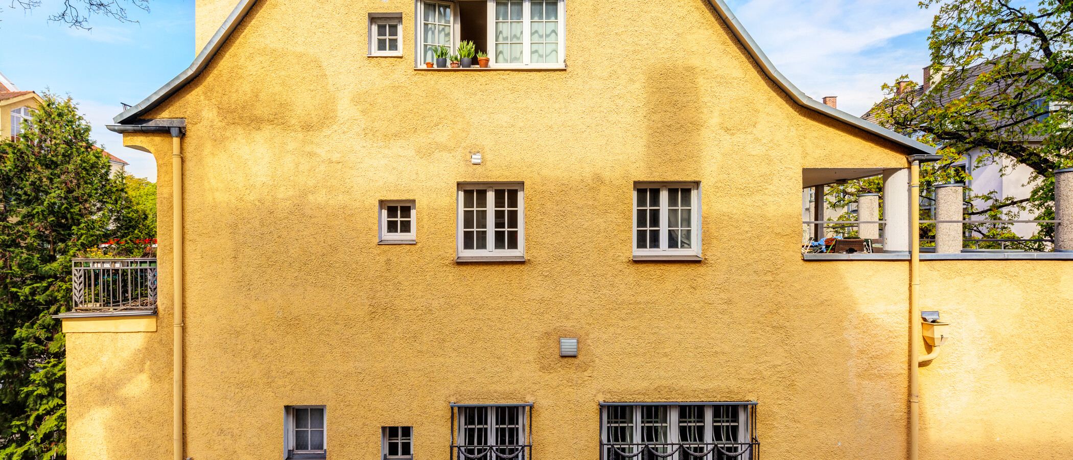 квартира München Schwabing (rechts der Leopoldstraße) 04 вид из окна 319