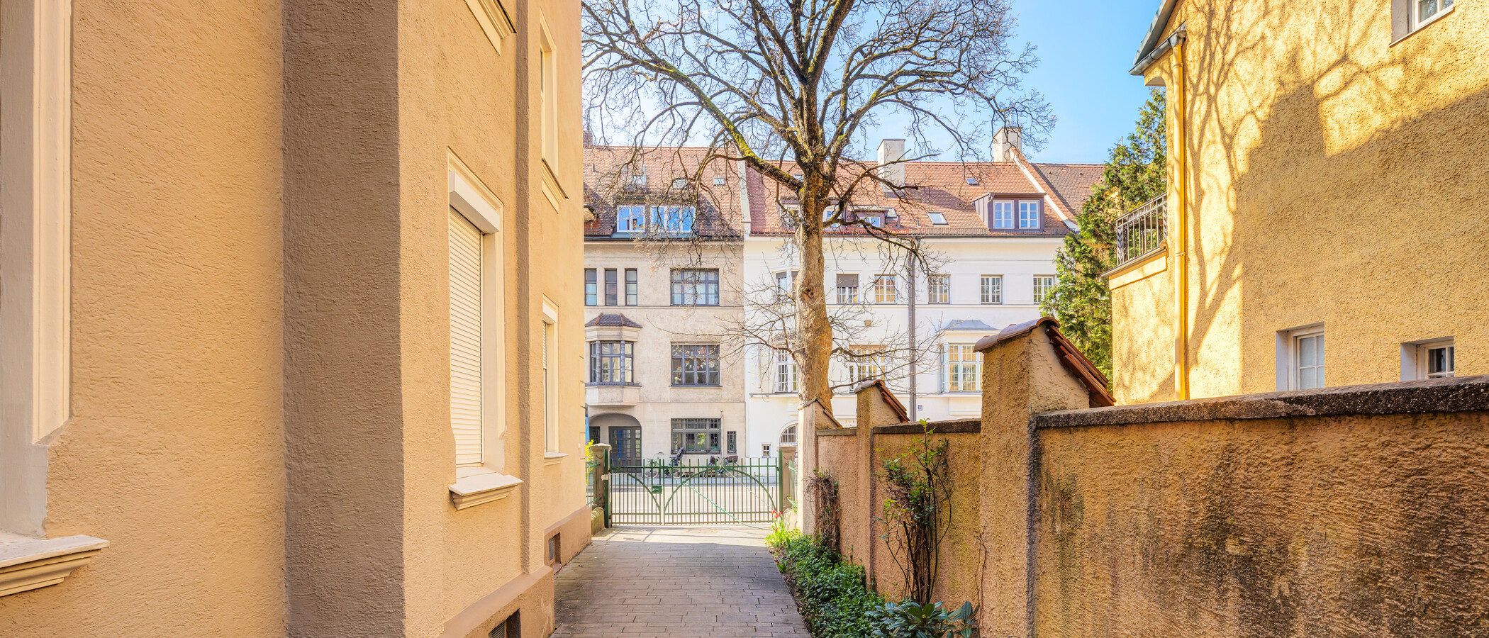 квартира München Schwabing (rechts der Leopoldstraße) 02 внутренний двор  319