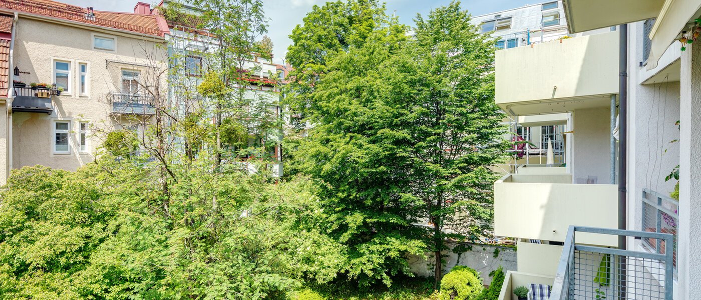 квартира München Schwabing-West (rund um den Hohenzollernplatz) 02 вид из окна 3242