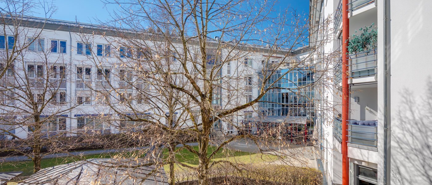 квартира München Neuhausen 01 вид из окна 3288