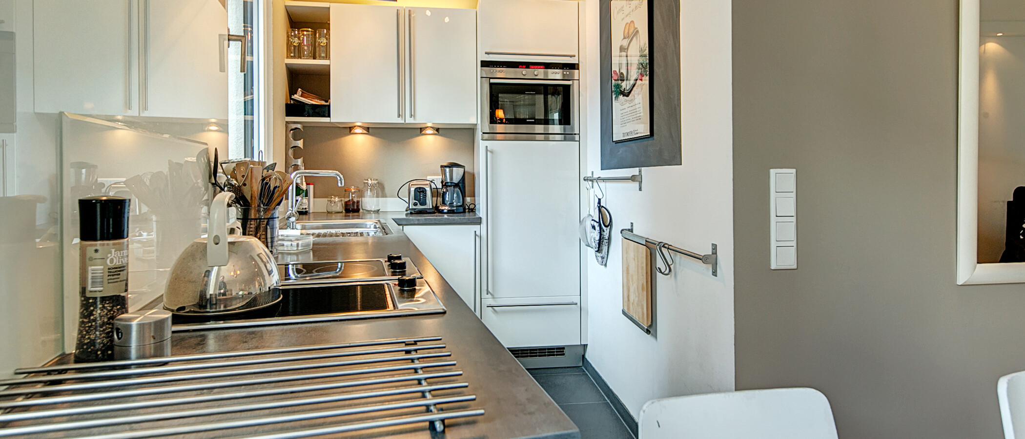 квартира München Maxvorstadt - Westen 01 кухня 3355