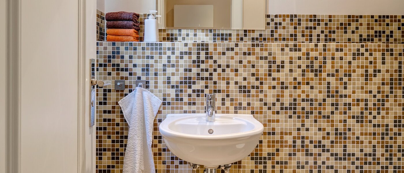 Половина двухквартирного жилого дома München Schwabing (links der Leopoldstraße) 01 отдельный туалет 3396