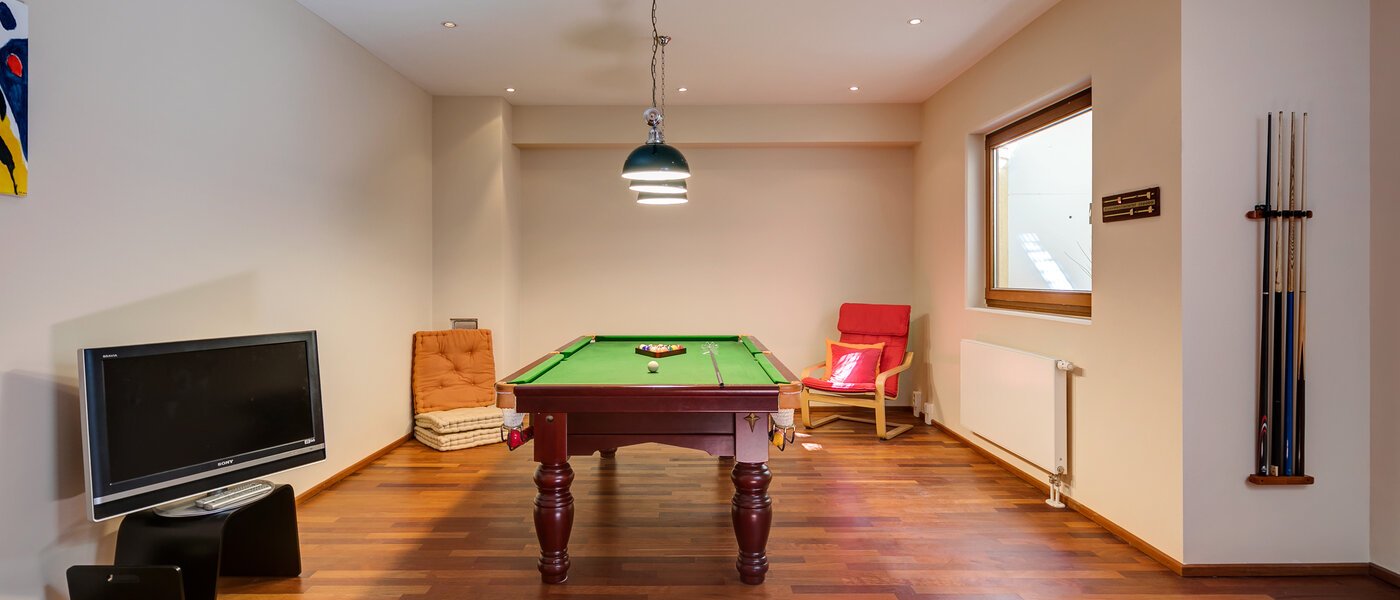 Половина двухквартирного жилого дома München Schwabing (links der Leopoldstraße) 01 комната для хобби 3396