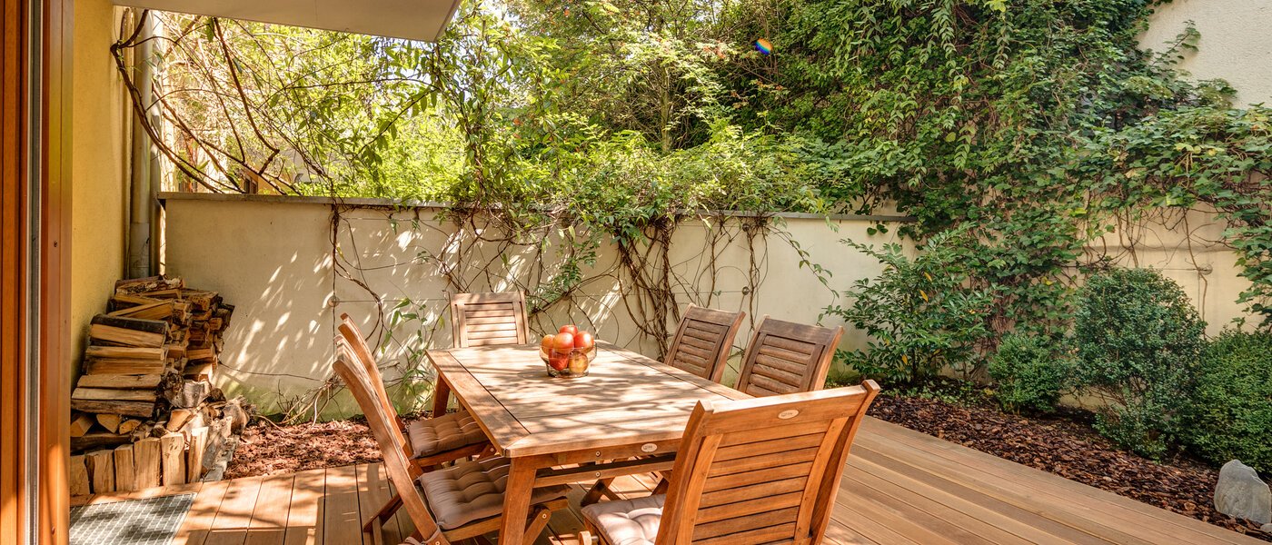 Половина двухквартирного жилого дома München Schwabing (links der Leopoldstraße) 01 терраса 3396