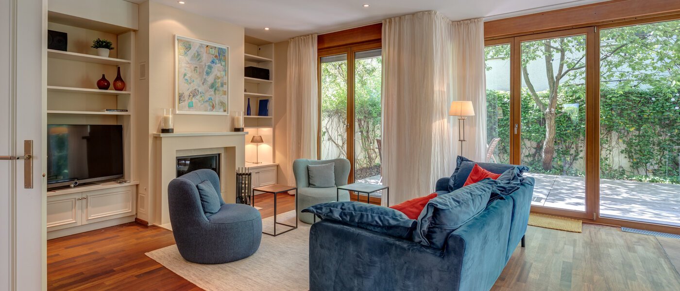 Половина двухквартирного жилого дома München Schwabing (links der Leopoldstraße) 02 жилое пространство 3396