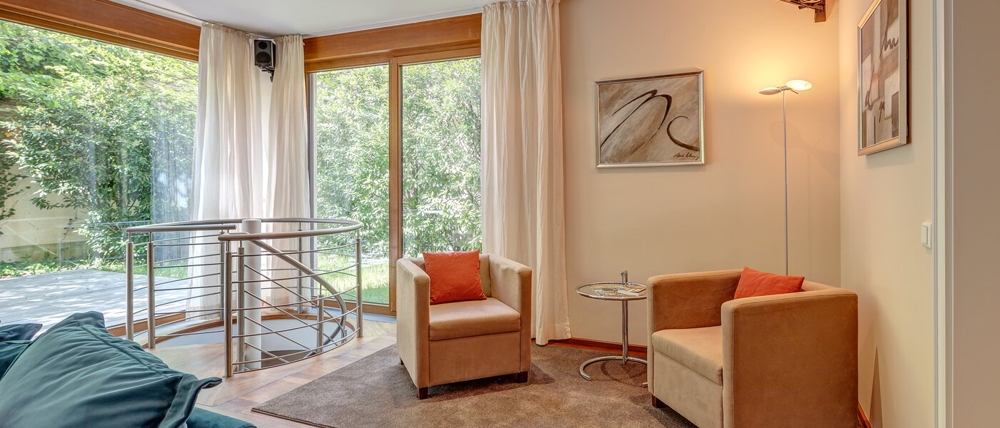 Половина двухквартирного жилого дома München Schwabing (links der Leopoldstraße) 04 жилое пространство 3396