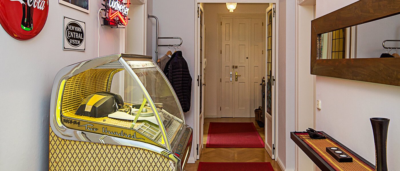 квартира München Neuhausen 01 коридор 3428