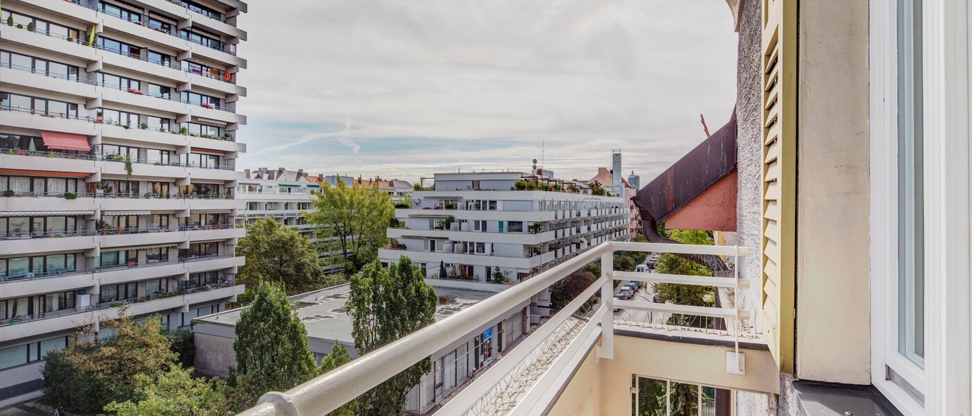 квартира München Neuhausen 01 2-ой балкон 3428