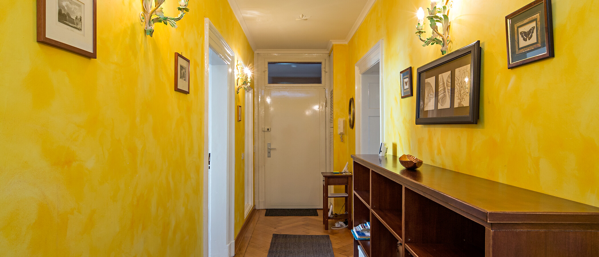 квартира München Lehel 01 коридор 3457