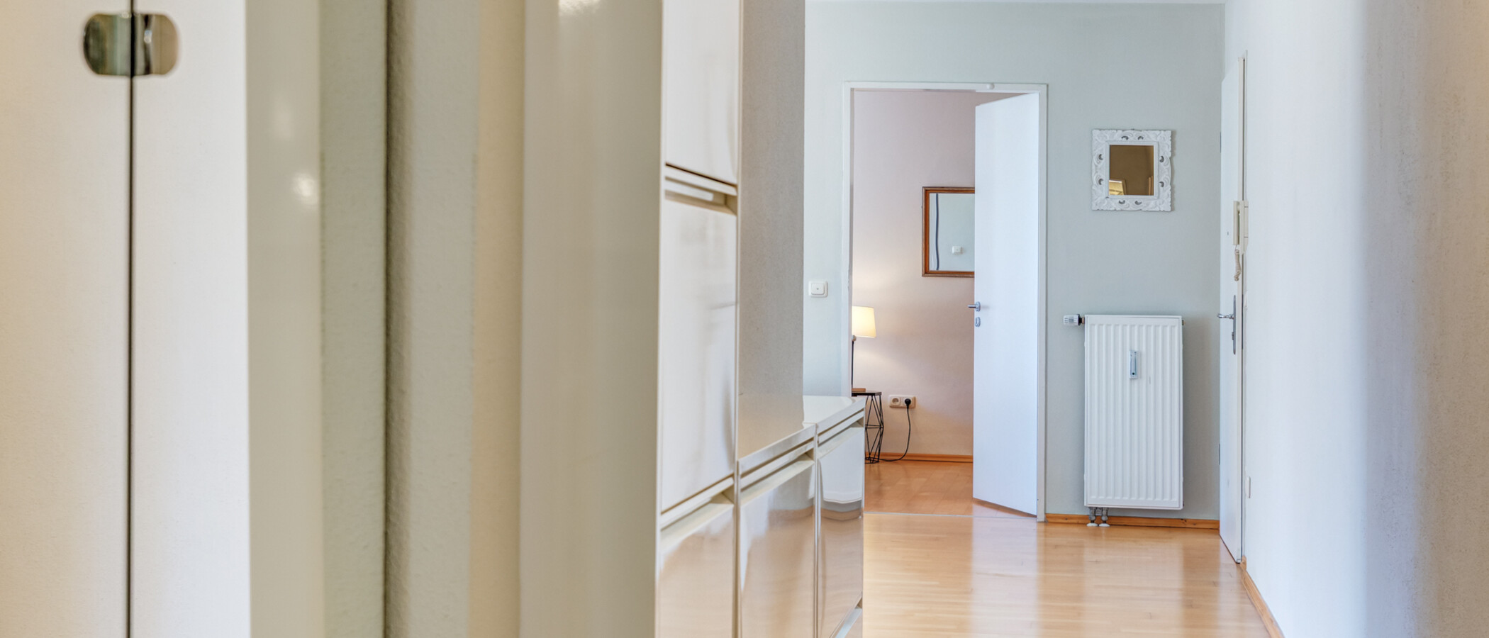 квартира München Maxvorstadt - Museumsviertel 02 коридор 3547