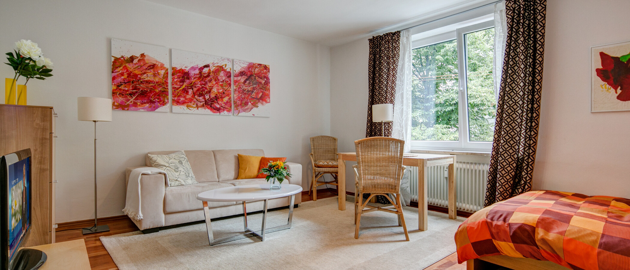 квартира München Schwabing-West (rund um den Hohenzollernplatz) 01 гостиная 3569