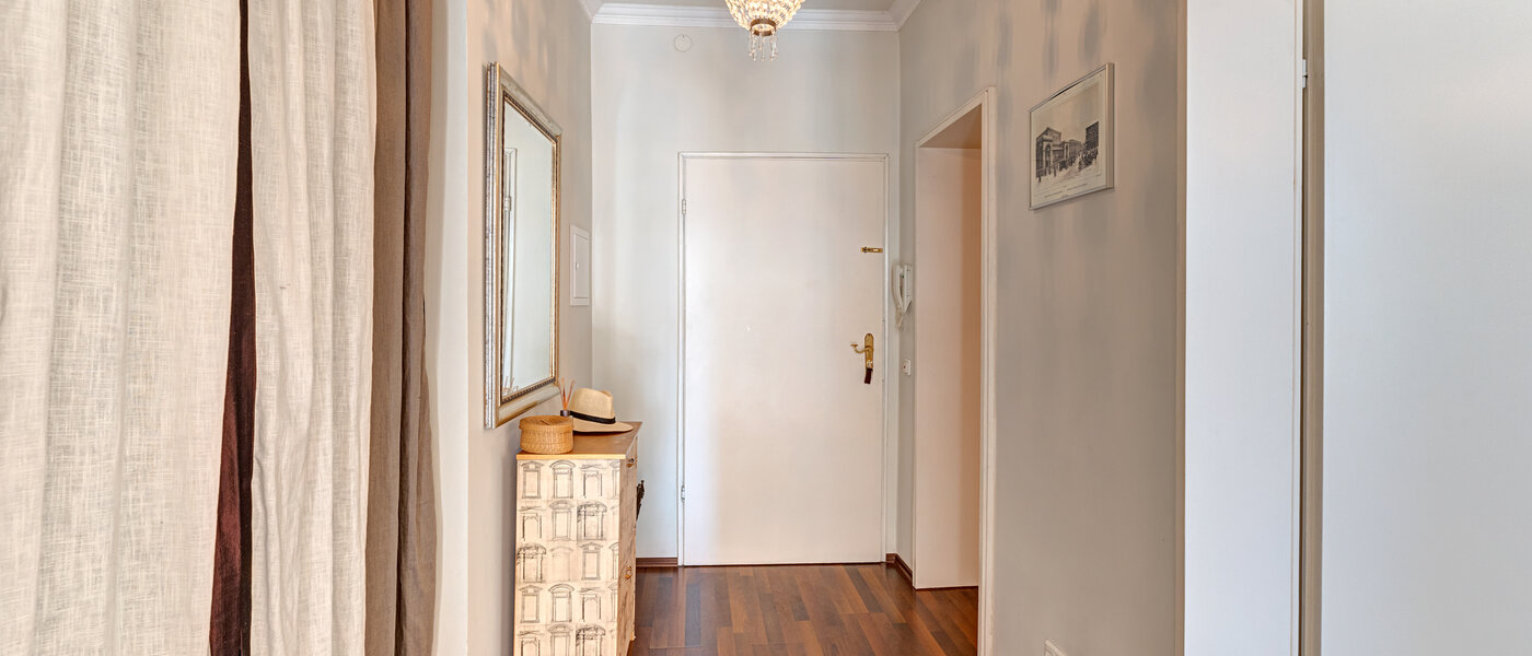 квартира München Maxvorstadt - Universitätsviertel 03 коридор 3592