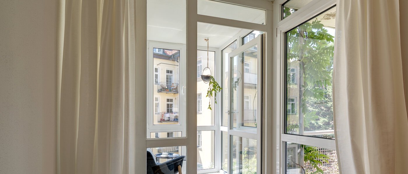 квартира München Schwabing (rechts der Leopoldstraße) 01 застекленная терраса 361