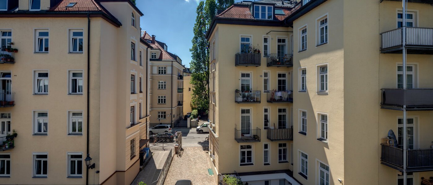квартира München Schwabing (rechts der Leopoldstraße) 02 вид из окна 361
