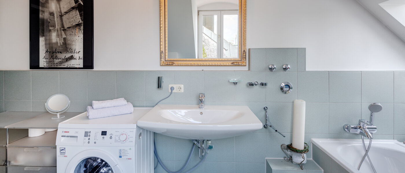 квартира München Gärtnerplatzviertel 03 ванная комната 3714