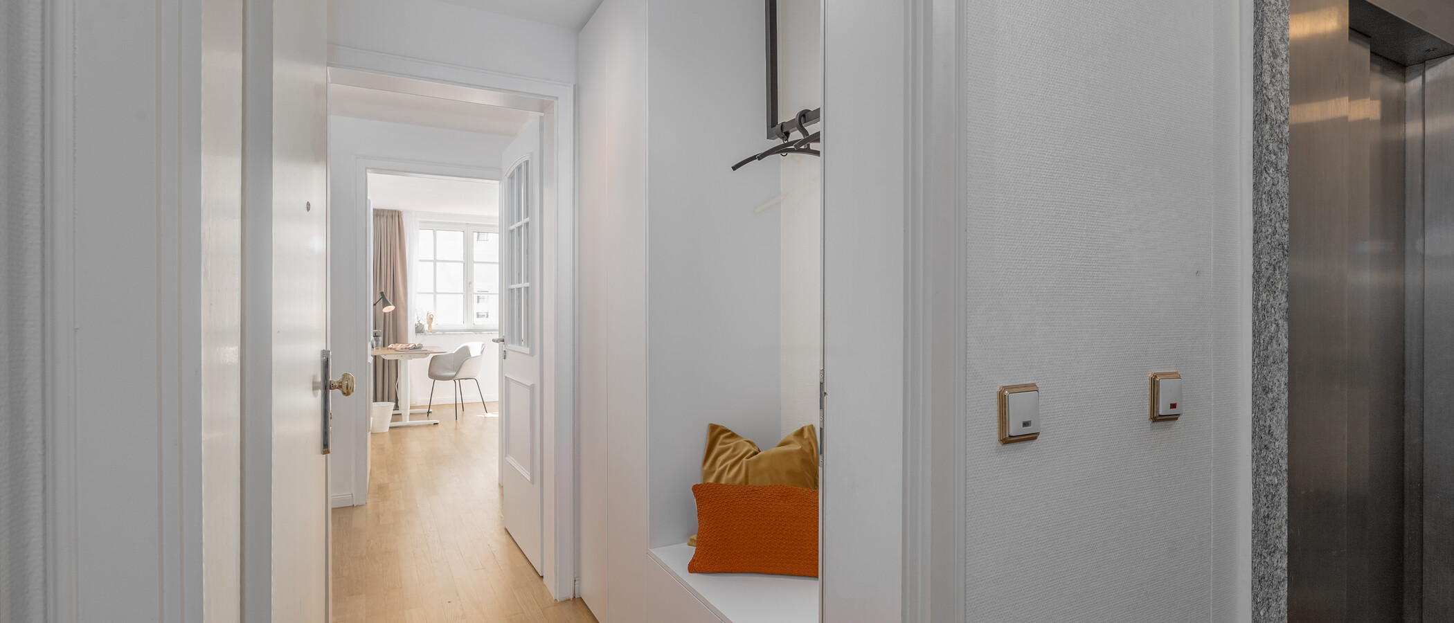 квартира München Maxvorstadt - Rund um den Josephsplatz 01 коридор 3735