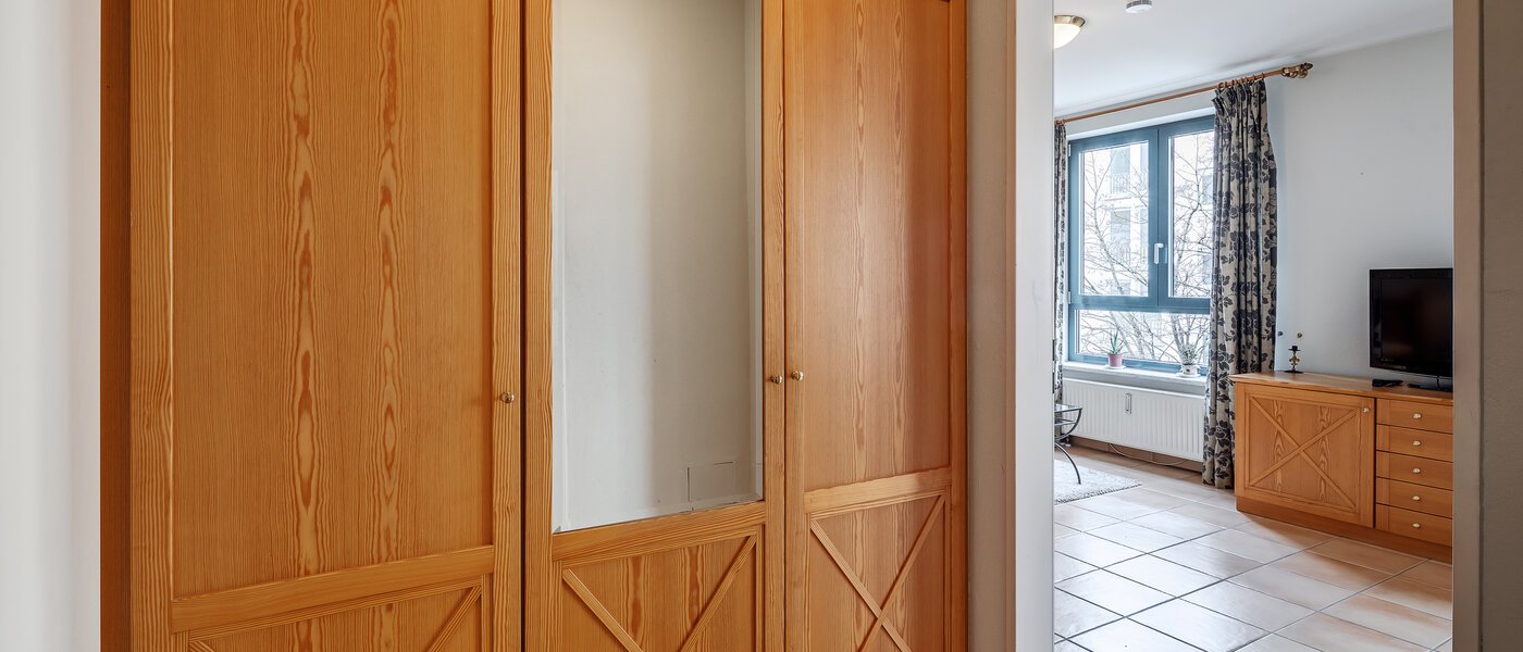 квартира München Maxvorstadt - Westen 02 коридор 3764