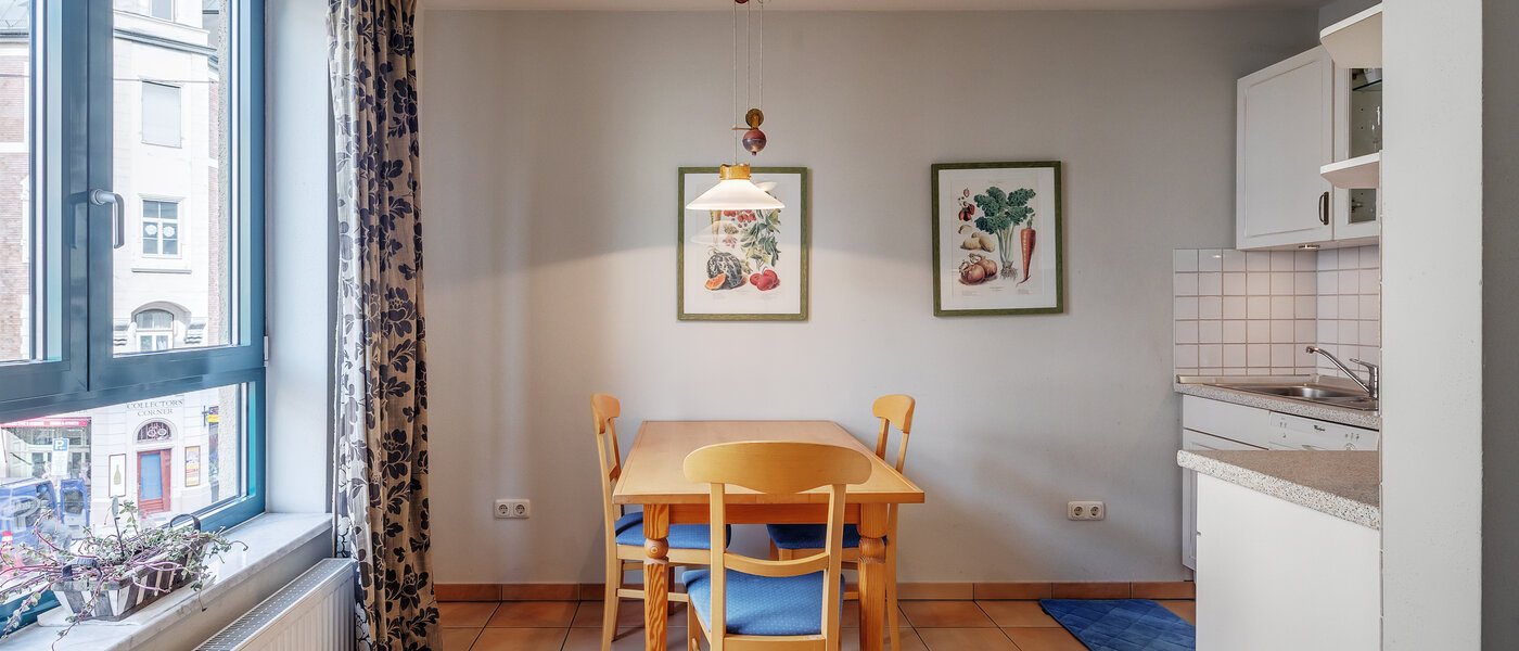 квартира München Maxvorstadt - Westen 04 жилое пространство 3764