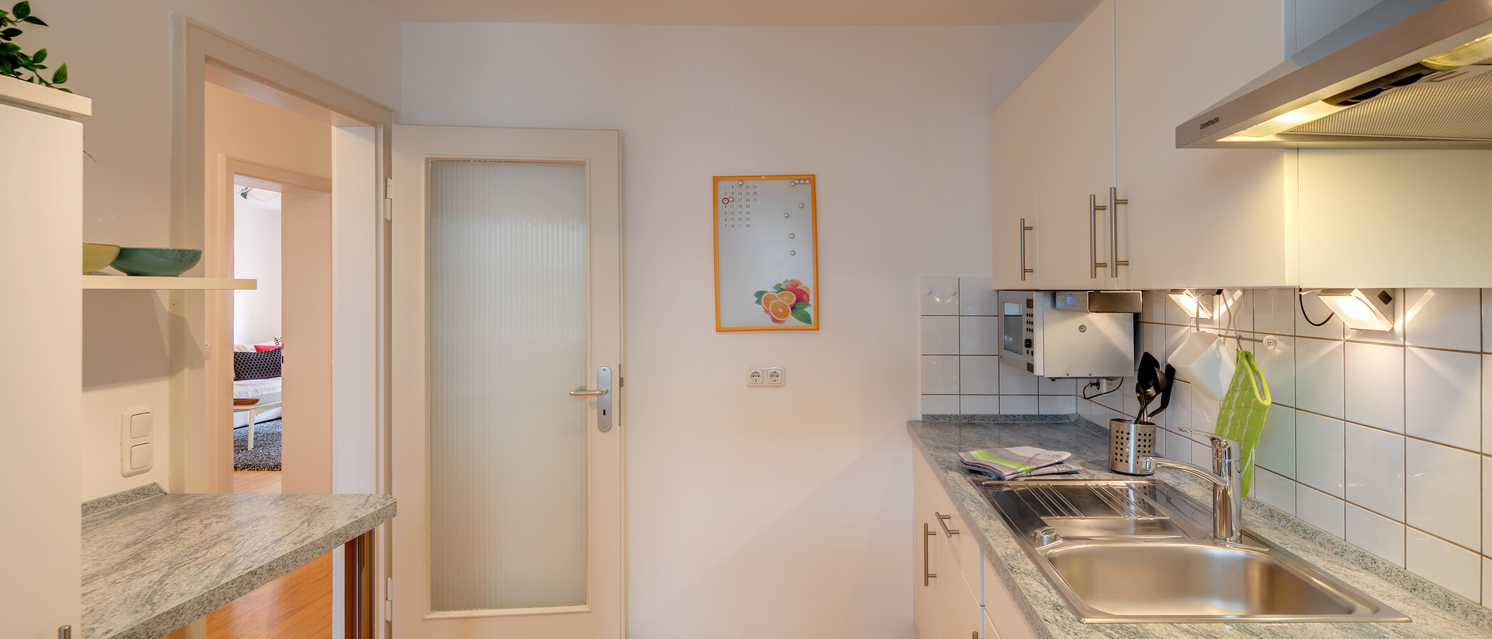 квартира München Schwabing-West (rund um den Hohenzollernplatz) 03 кухня 3827