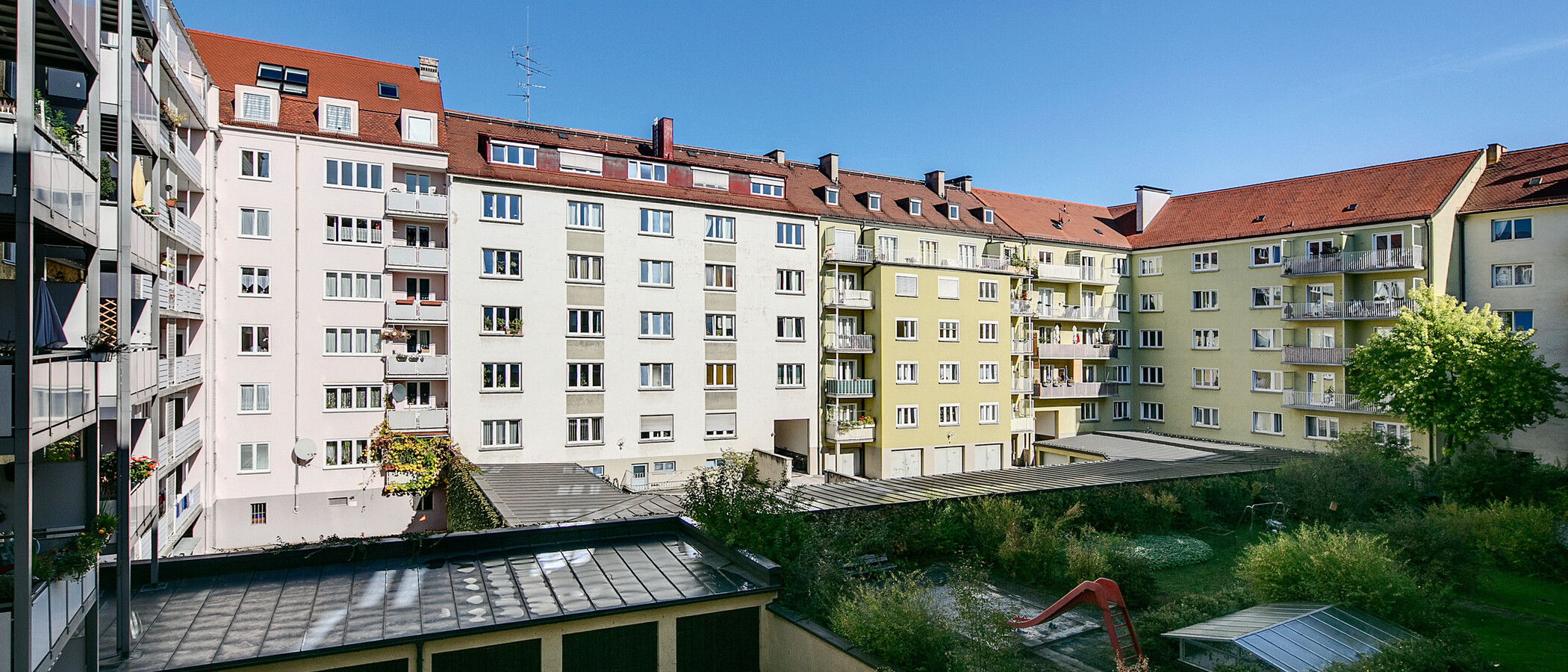 квартира München Schwabing-West (rund um den Hohenzollernplatz) 03 вид из окна 3827