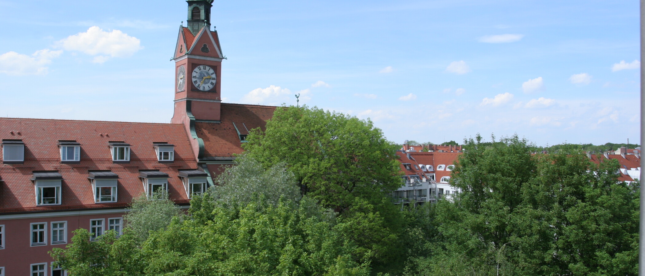 мансардная квартира München Lehel 02 вид из окна 3850