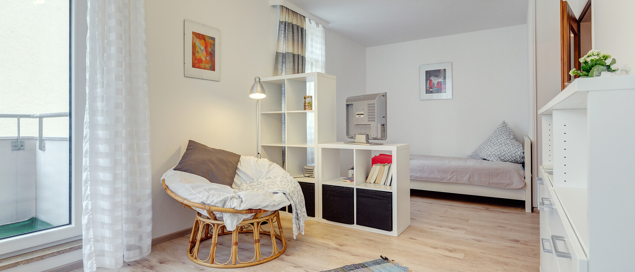 квартира München Schwabing (links der Leopoldstraße) 01 гостиная 386