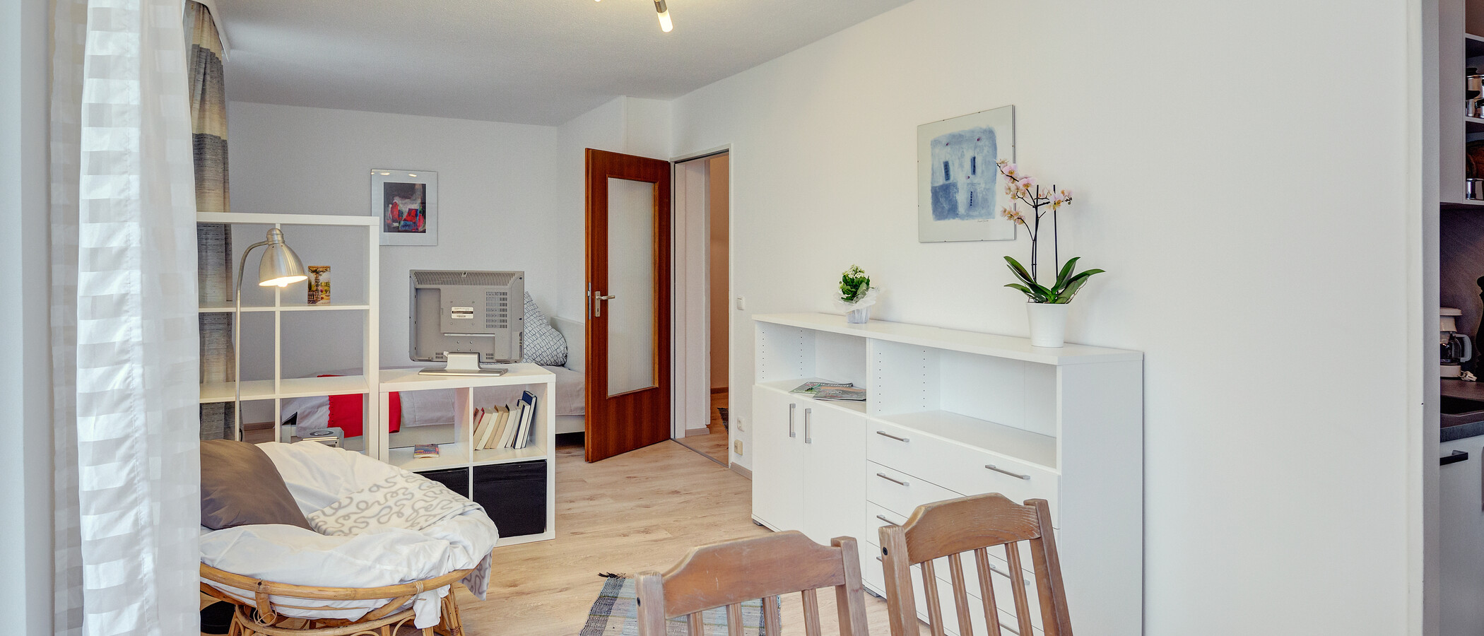 квартира München Schwabing (links der Leopoldstraße) 02 гостиная 386