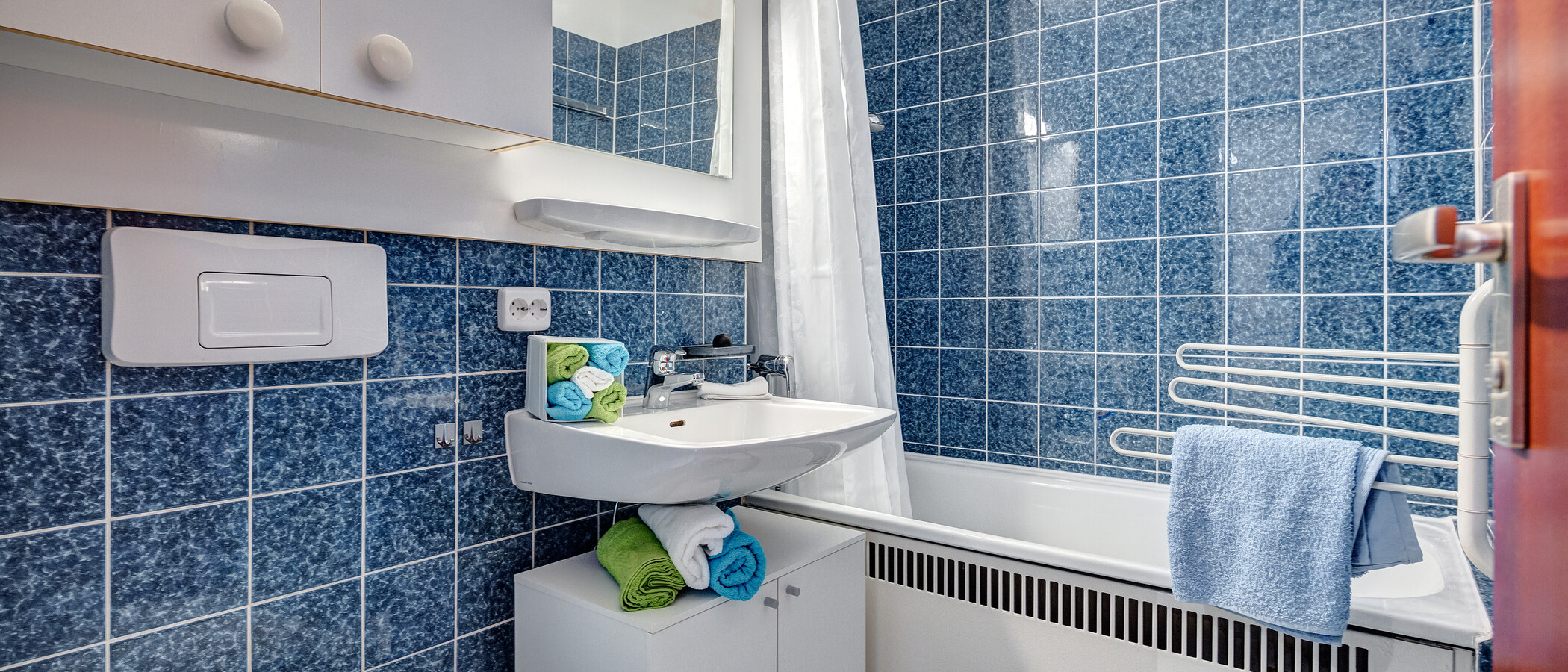 квартира München Schwabing (links der Leopoldstraße) 01 ванная комната 386